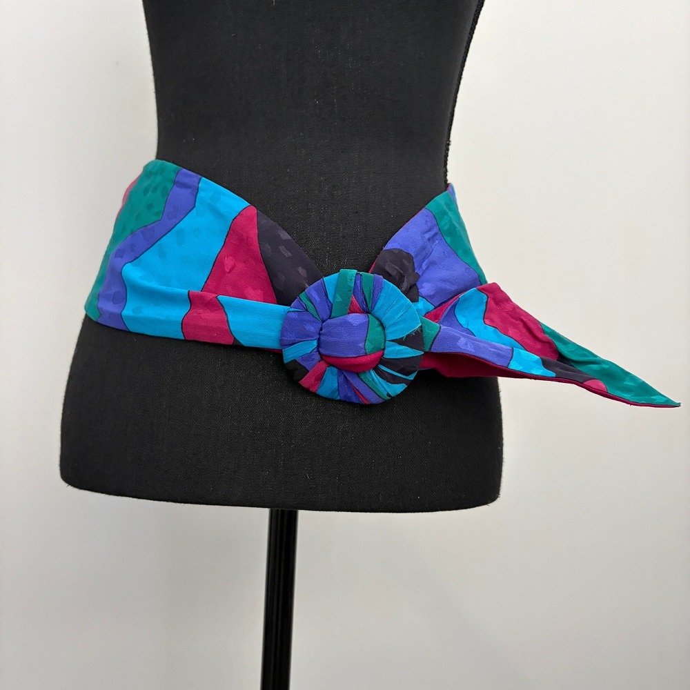 Unbranded Vintage Hand Sewn Silk Abstract Geometric Wrapped Buckle Belt Womens